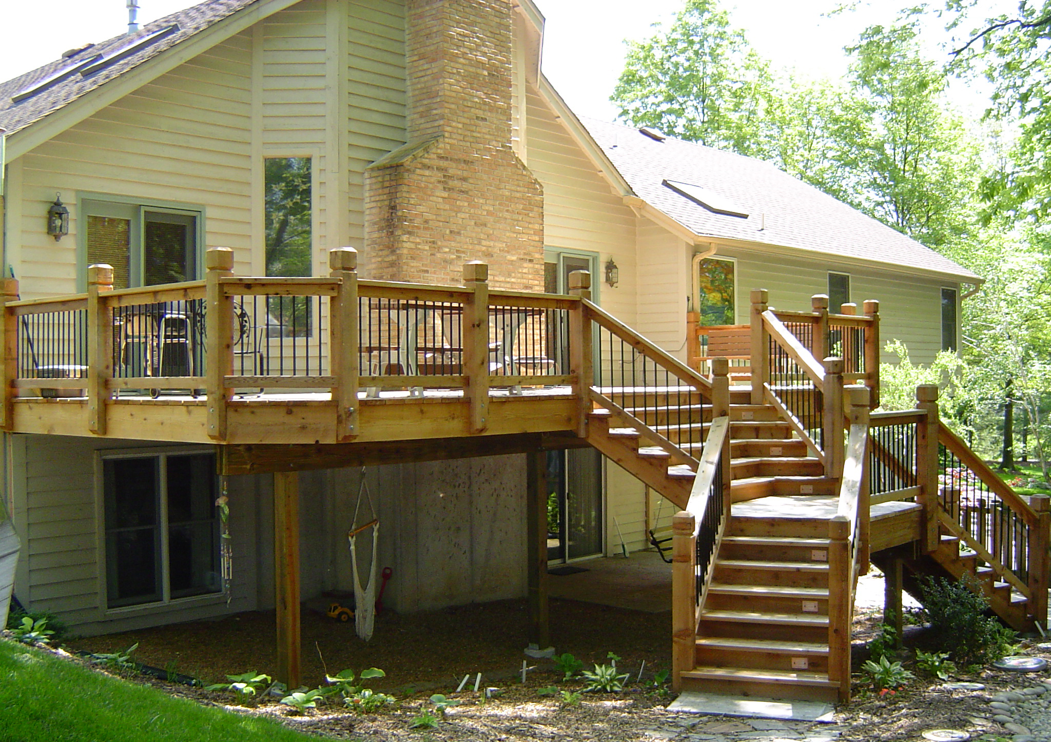 Custom Wood Decks in St. Louis